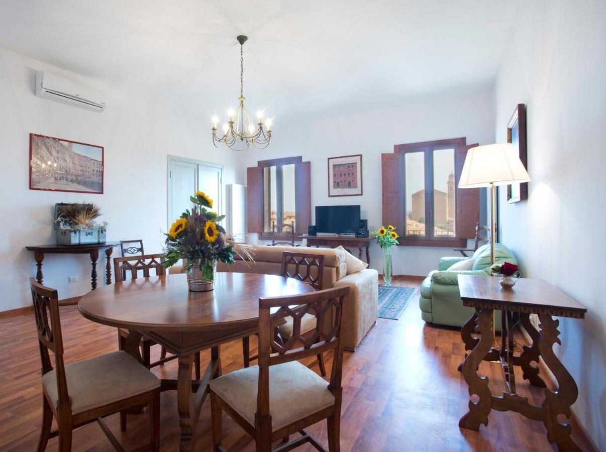 Apartmán Residenza D'Epoca Palazzo Piccolomini Siena Exteriér fotografie